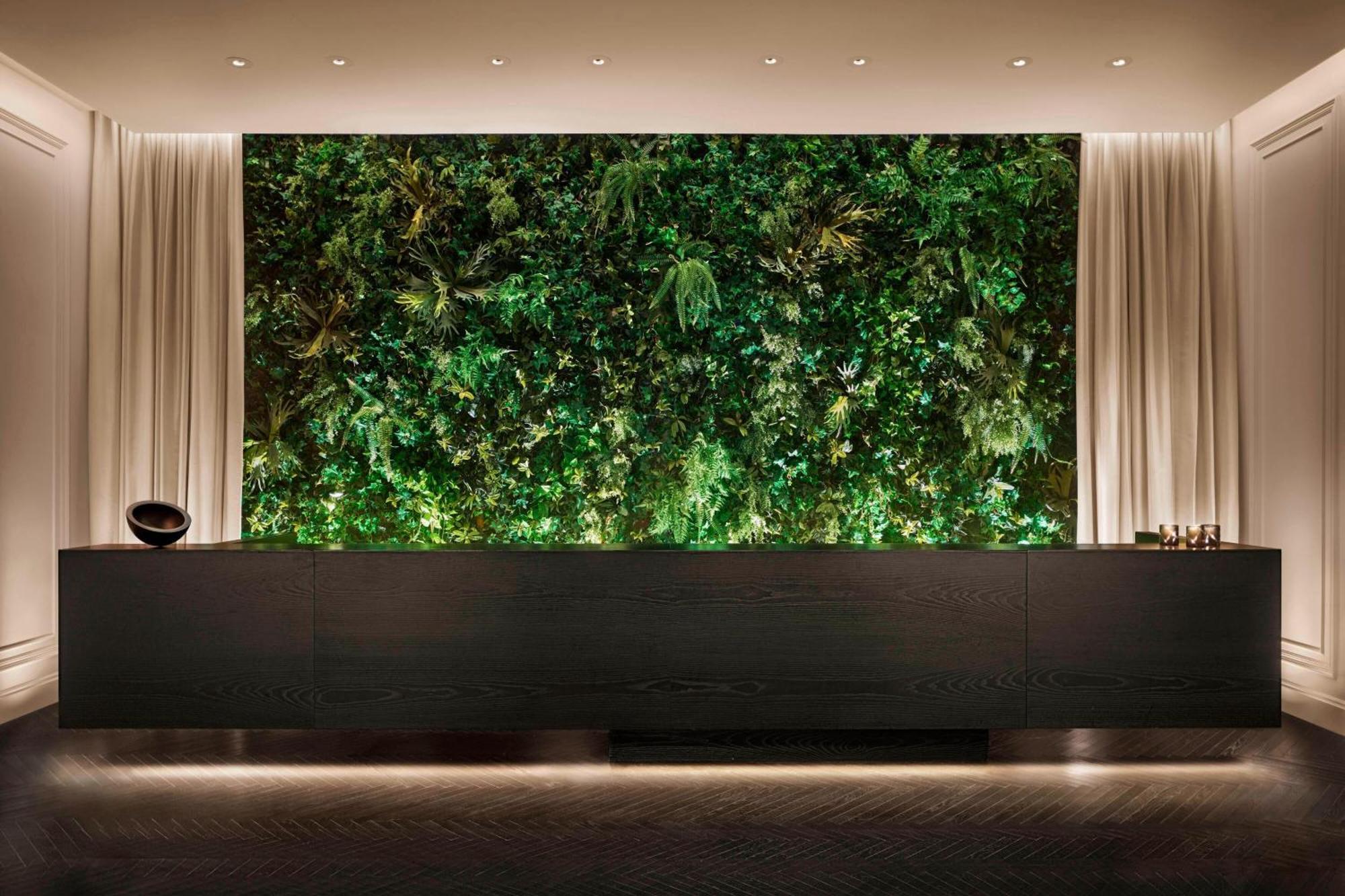 The Times Square Edition New York Exterior foto The Living Wall at the Mandarin Oriental, Tokyo