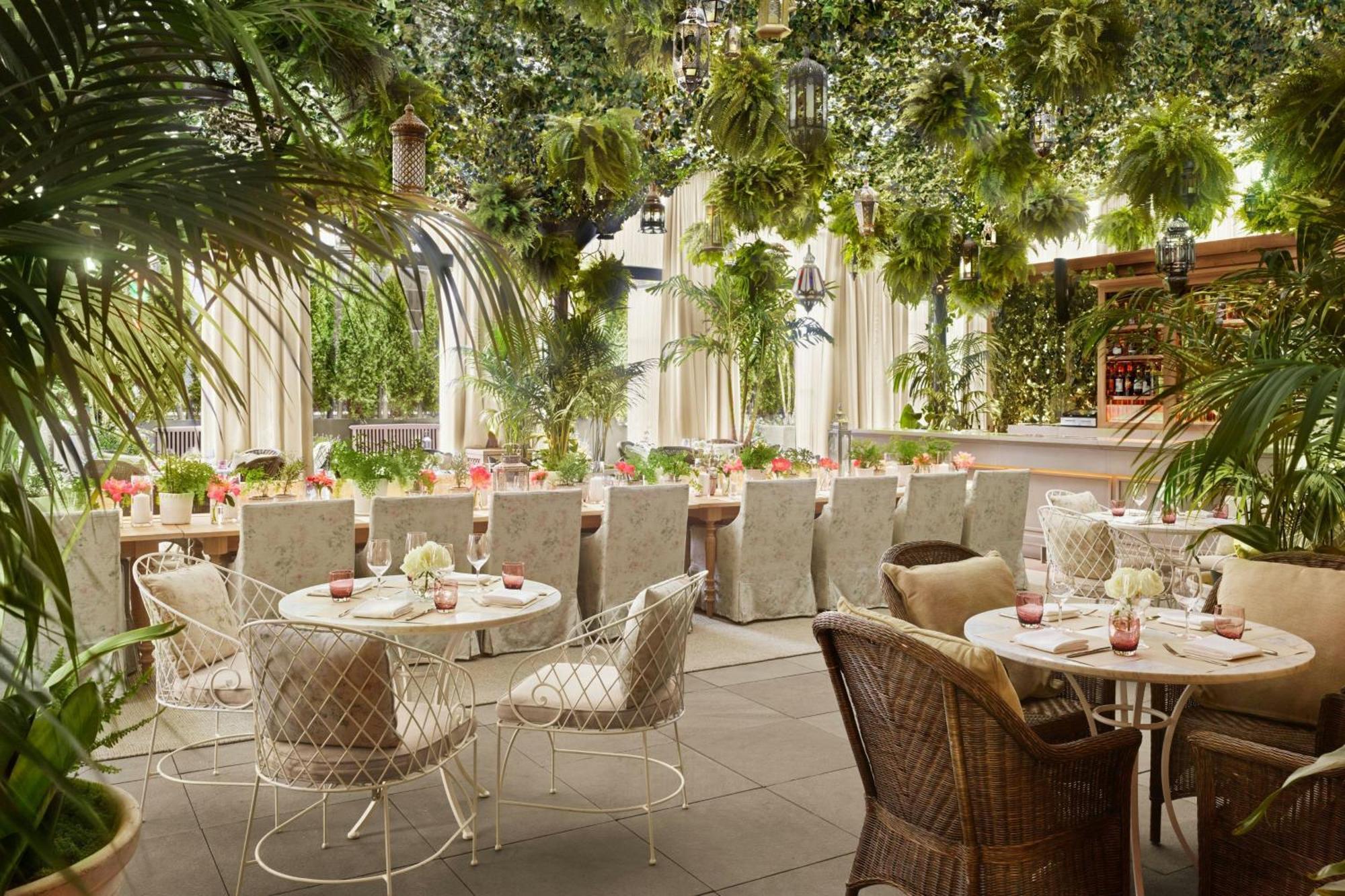The Times Square Edition New York Exterior foto The Terrace at The Ivy
